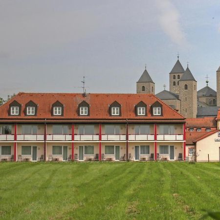 Flair-Hotel Zum Benediktiner Schwarzach am Main Bagian luar foto