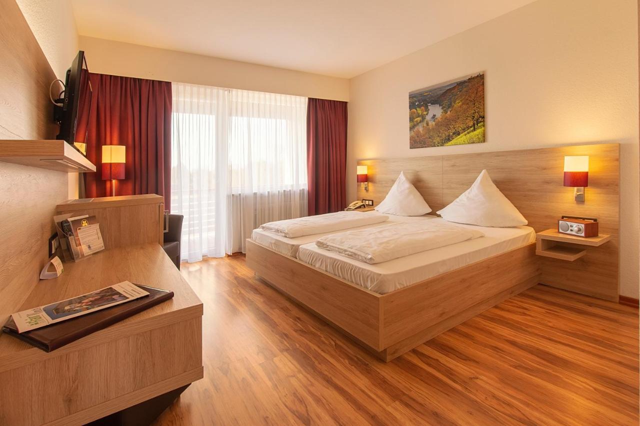 Flair-Hotel Zum Benediktiner Schwarzach am Main Bagian luar foto