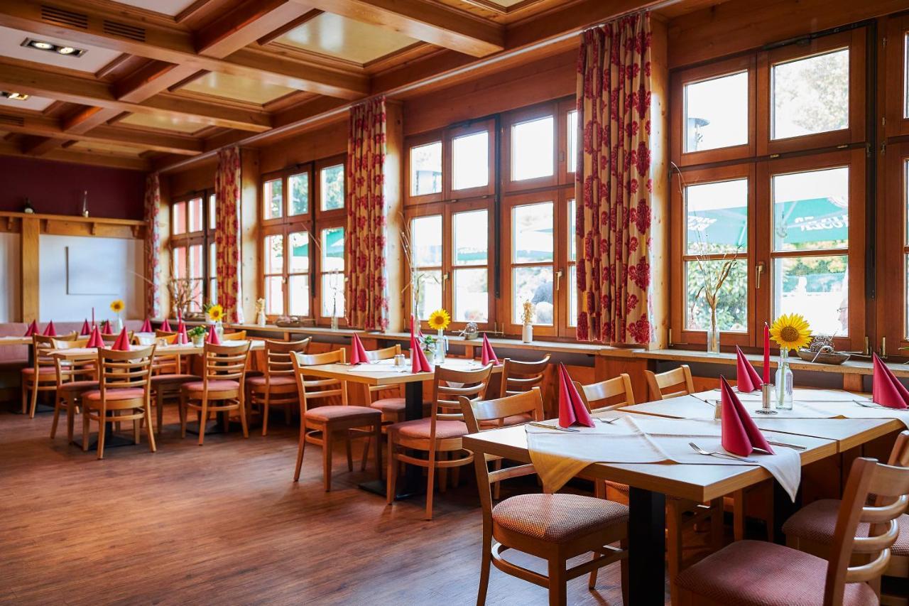 Flair-Hotel Zum Benediktiner Schwarzach am Main Bagian luar foto