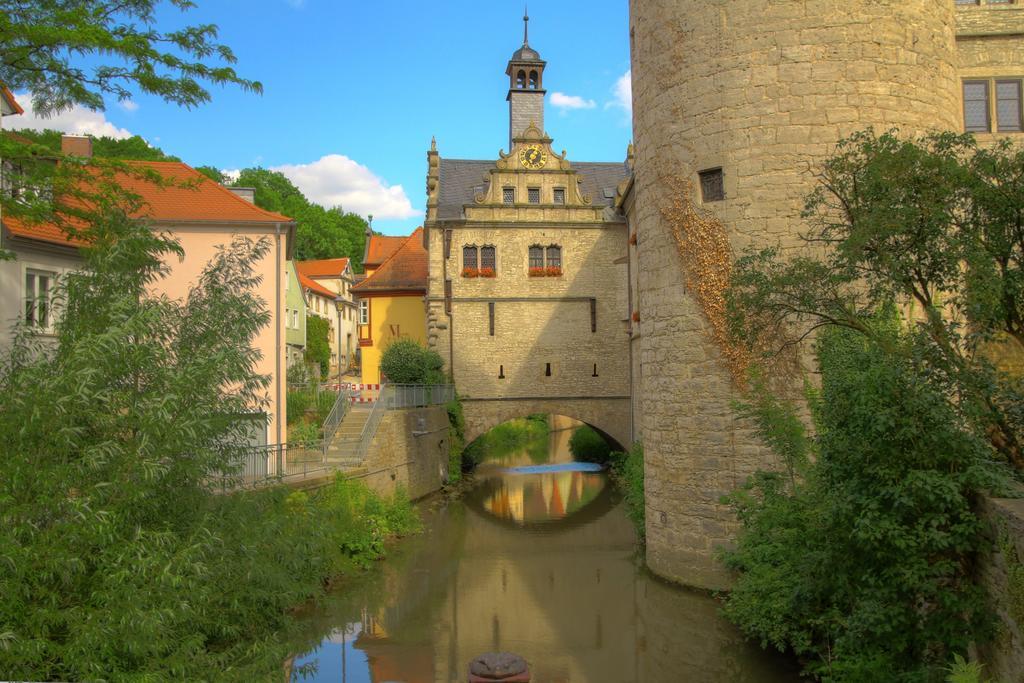 Flair-Hotel Zum Benediktiner Schwarzach am Main Bagian luar foto
