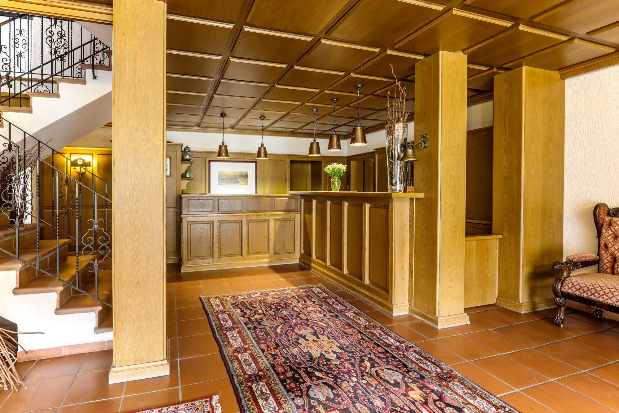 Flair-Hotel Zum Benediktiner Schwarzach am Main Bagian luar foto